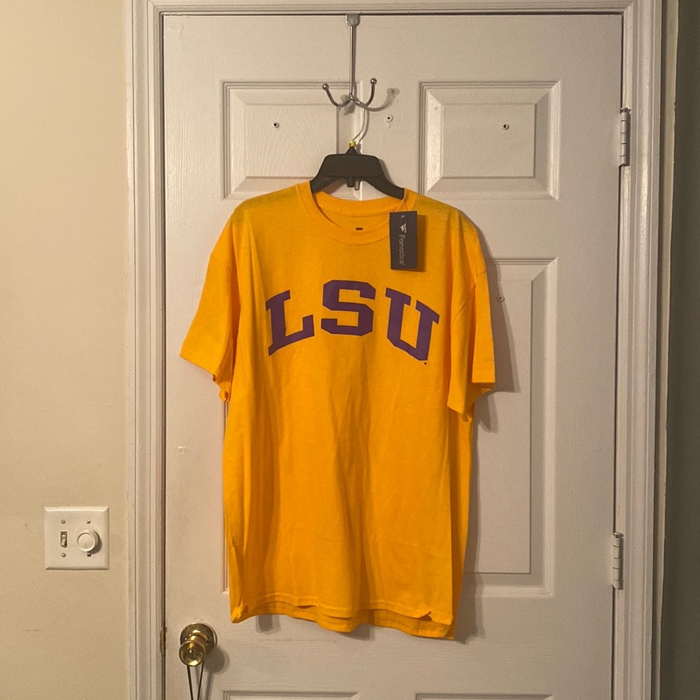 🆕 LSU T-shirt